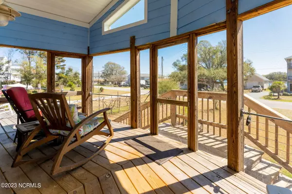 Surf City, NC 28445,401 Atkinson Point RD