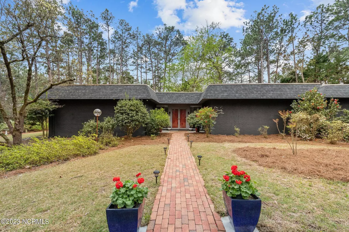 Southern Pines, NC 28387,125 Horseshoe Road