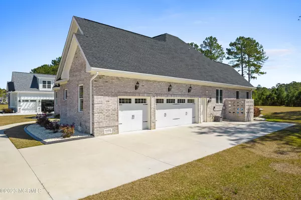 Calabash, NC 28467,526 Crow Creek Drive NW