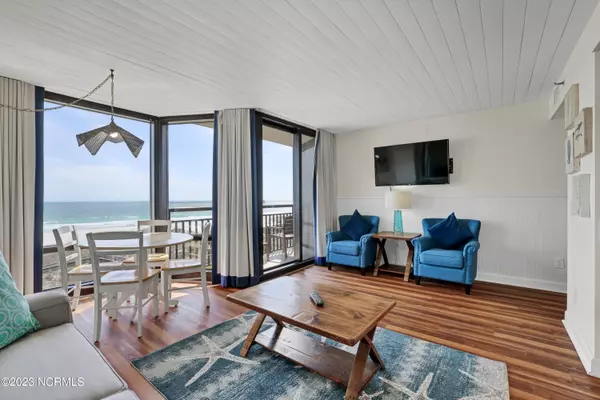 Wrightsville Beach, NC 28480,2700 N Lumina Avenue #414