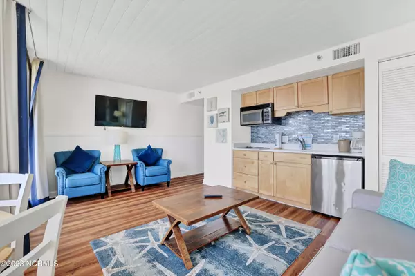 Wrightsville Beach, NC 28480,2700 N Lumina Avenue #414