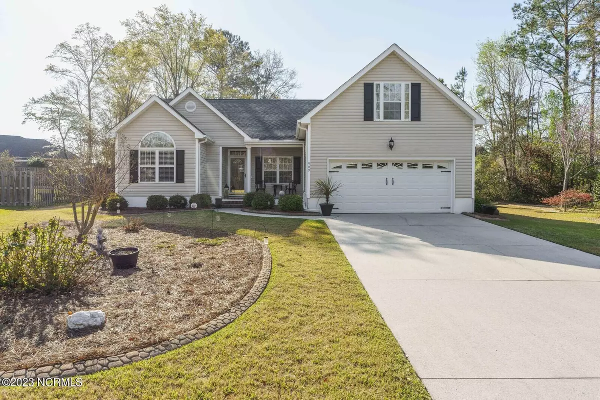 Leland, NC 28451,909 Woodridge CT SE