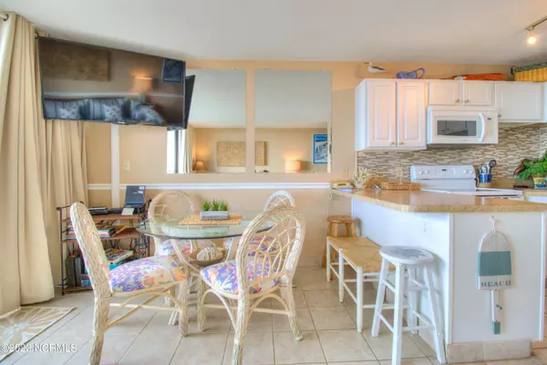 Carolina Beach, NC 28428,1615 Lake Park BLVD S #Unit 305