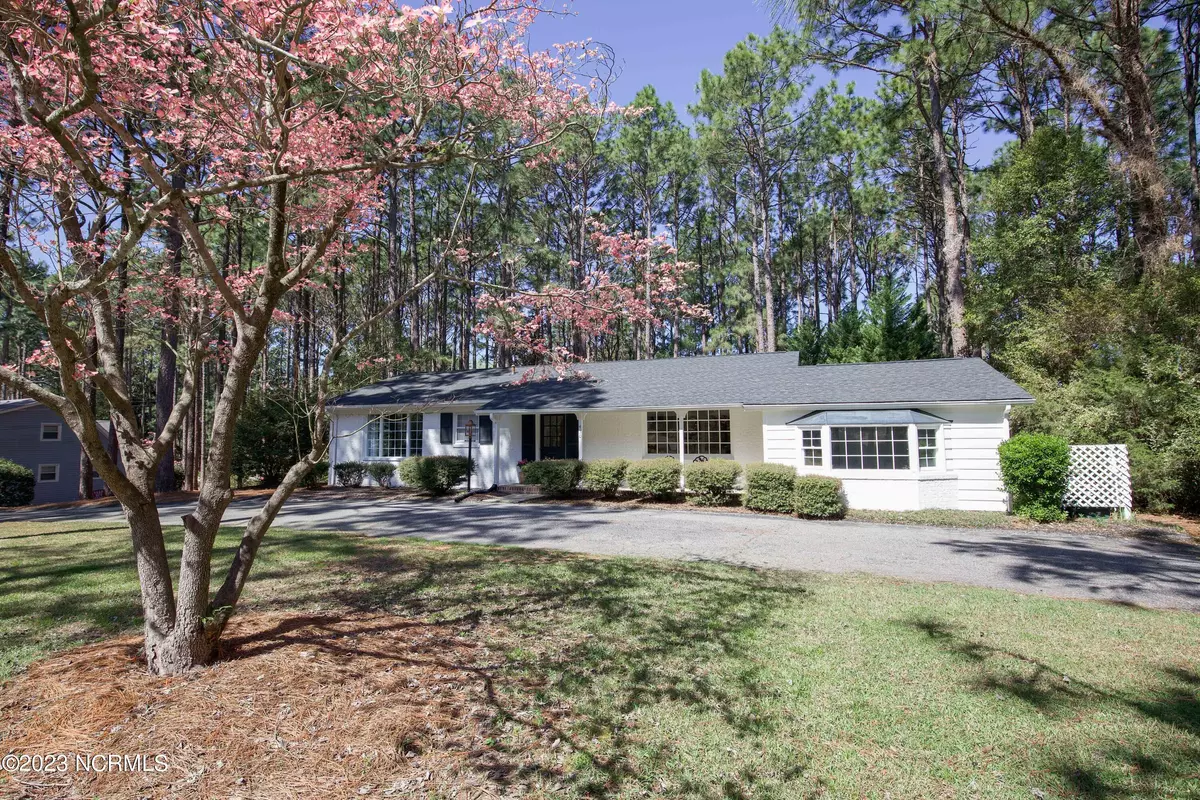 Southern Pines, NC 28387,430 Crestview Road