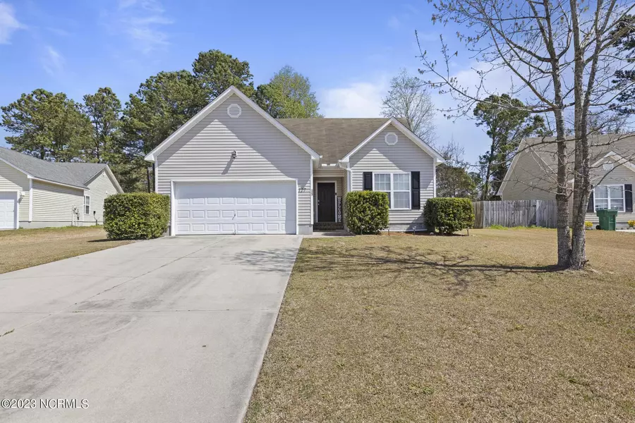 127 Whiteleaf Drive, Jacksonville, NC 28546