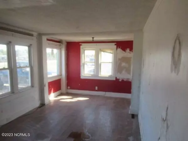 Engelhard, NC 27824,33984 Us Highway 264