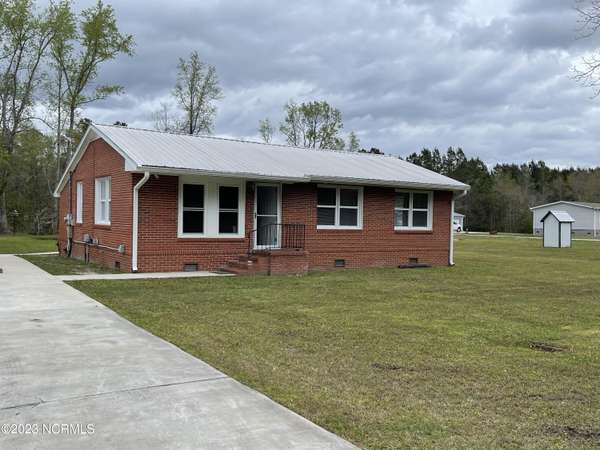 Ash, NC 28420,6992 Myrtlehead RD NW