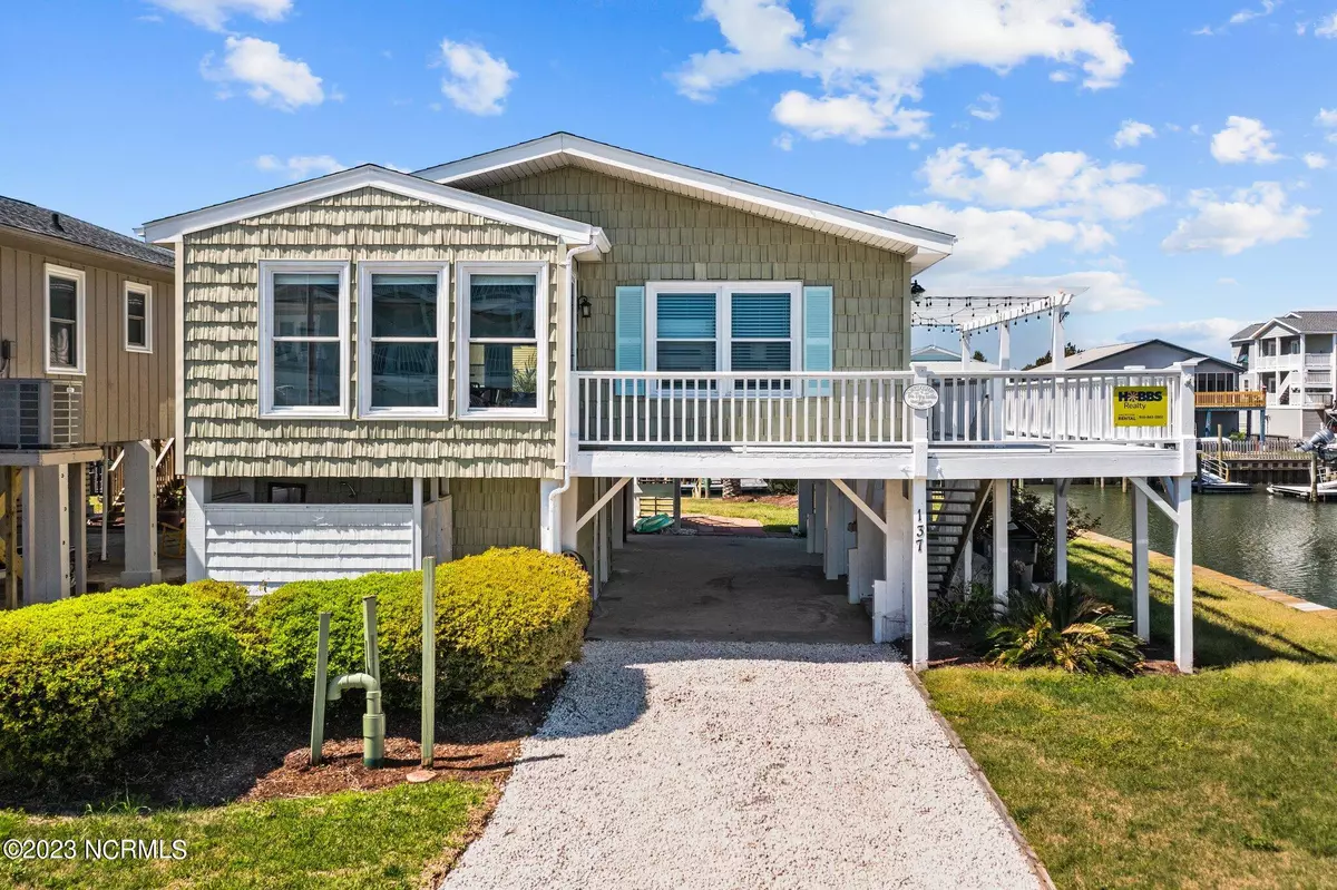 Holden Beach, NC 28462,137 Charlotte Street