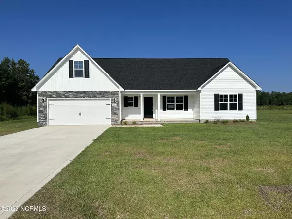 221 N Windy Ridge Road, Hubert, NC 28539