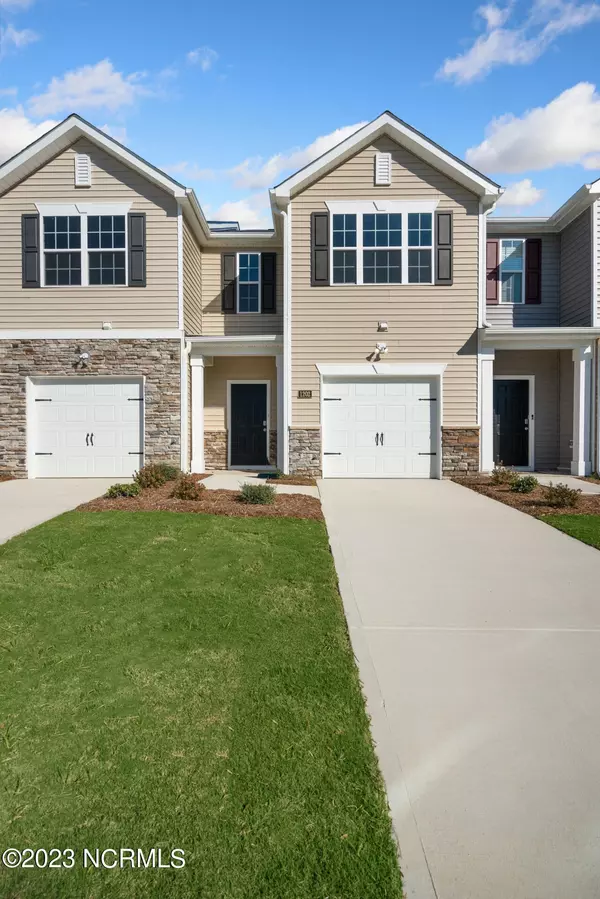 1703 Gracie LN, Carthage, NC 28327