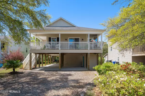 413 Mcglamery Street, Oak Island, NC 28465