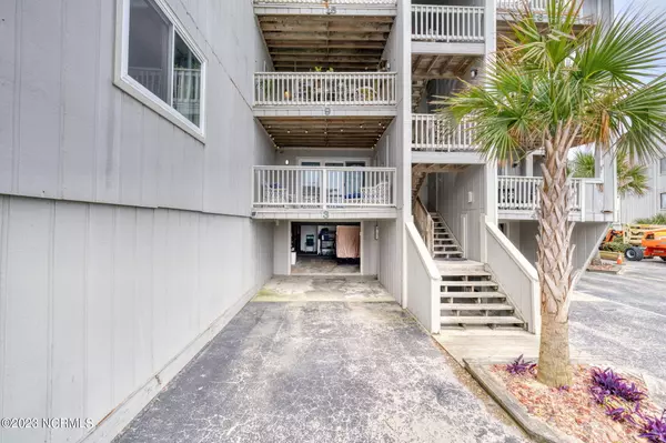 1801 Canal Drive #D3, Carolina Beach, NC 28428