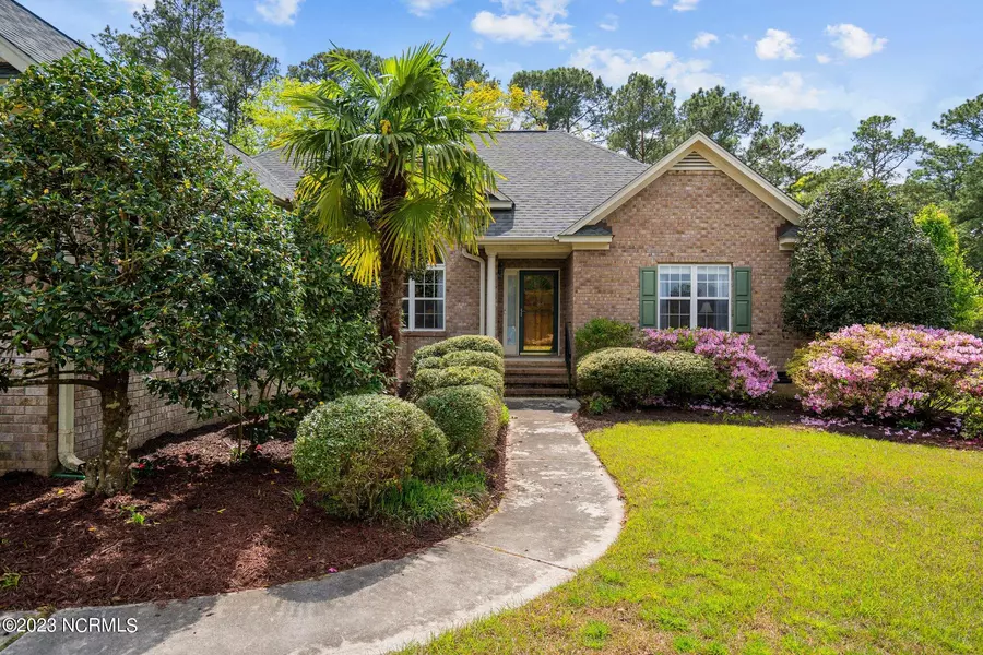 689 Grey Squirrel DR, Wilmington, NC 28409