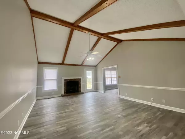 La Grange, NC 28551,102 Walden PL