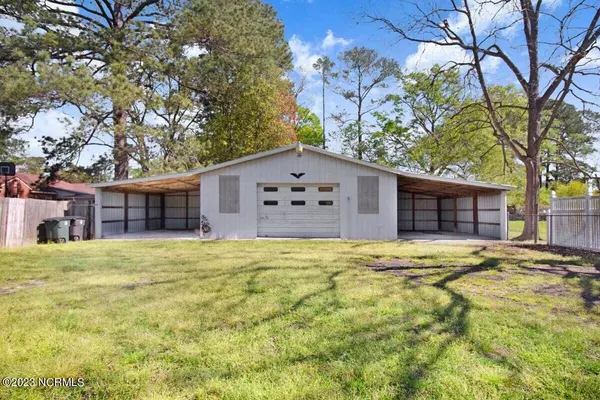 La Grange, NC 28551,212 W Washington ST