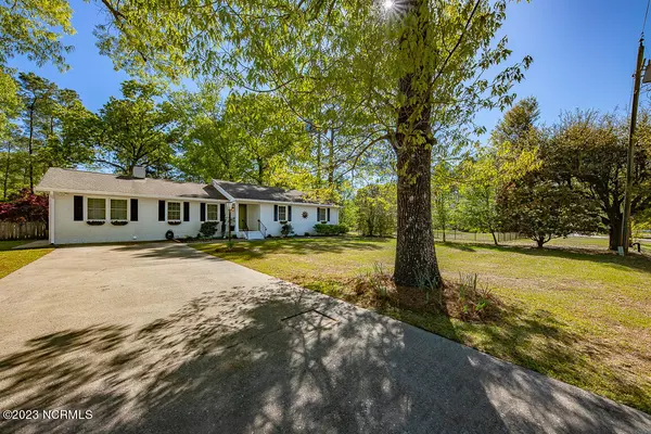 Trent Woods, NC 28562,5225 Moye RD