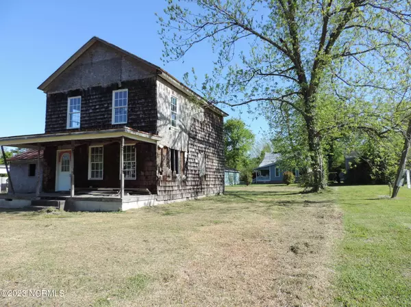 Pollocksville, NC 28573,206 Trent ST