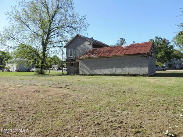 Pollocksville, NC 28573,206 Trent ST