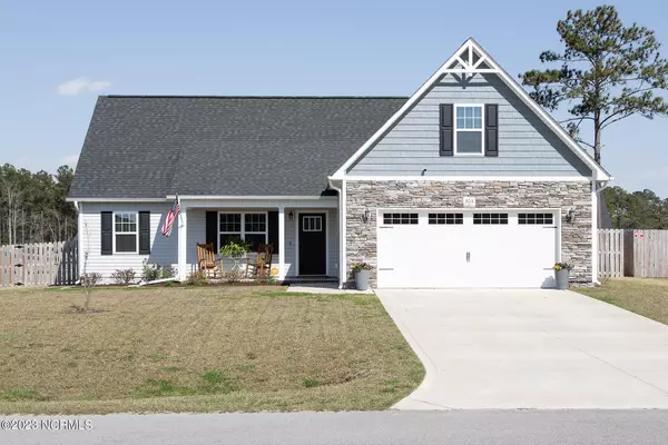 308 Breezeway Drive, Sneads Ferry, NC 28460