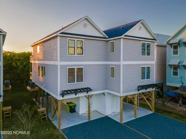 Surf City, NC 28445,827 N New River Drive