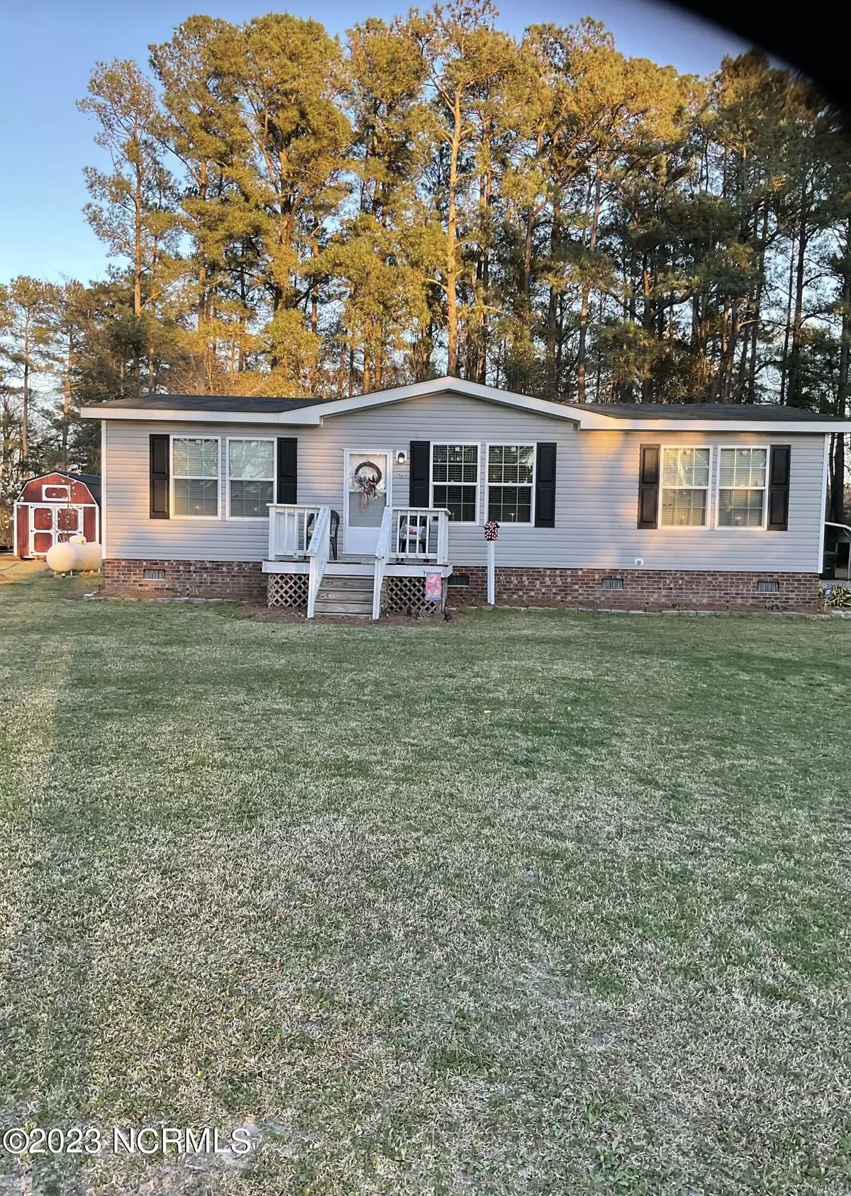 Beulaville, NC 28518,504 N Grant ST