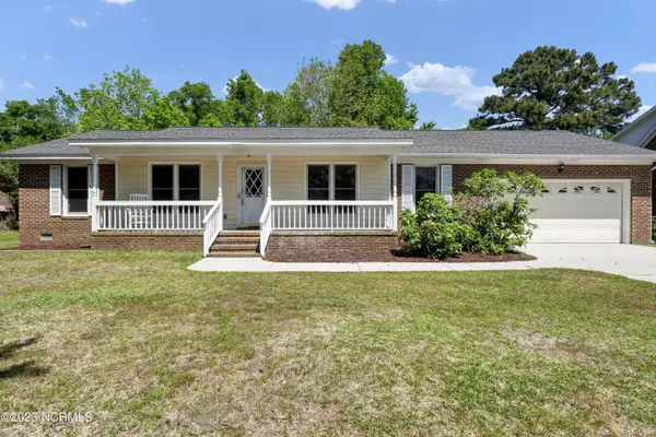 409 R L Honeycutt Drive, Wilmington, NC 28412