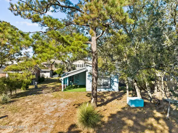 Oak Island, NC 28465,225 NE 45th Street