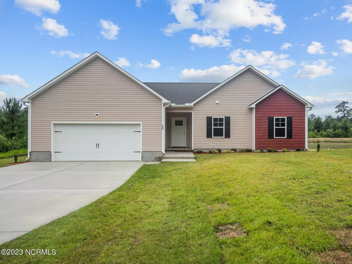 Maple Hill, NC 28454,154 Padgett Road