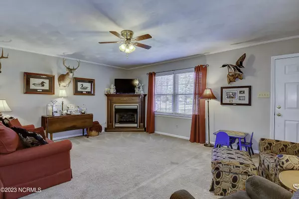 889 Nc Highway 37 N, Gates, NC 27937