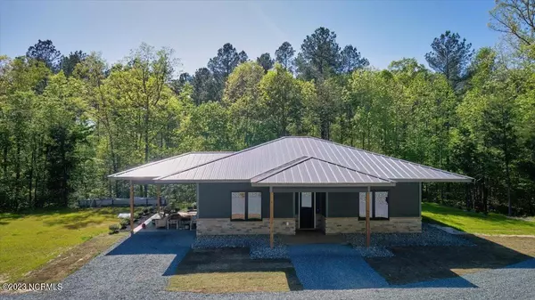 611 Torchwood Road, Carthage, NC 28327