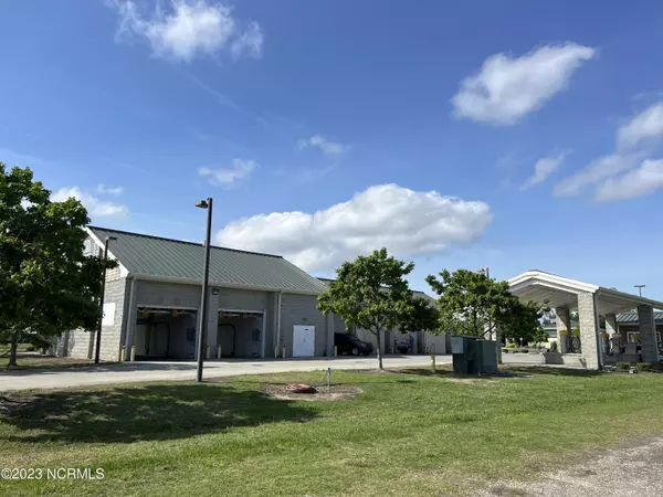 Elizabeth City, NC 27909,100 Tidewater WAY