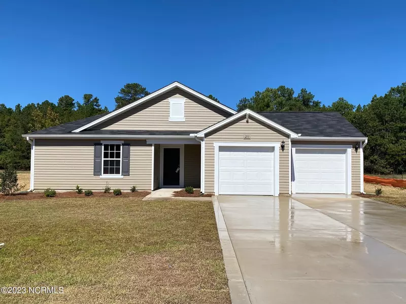 213 Walters Run Drive, Raeford, NC 28376