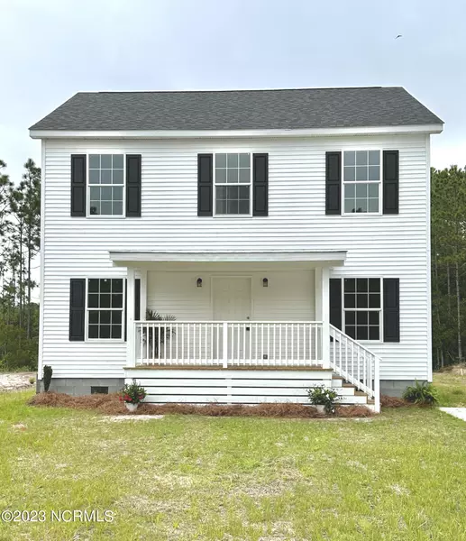 123 Penquin PL, Hampstead, NC 28443