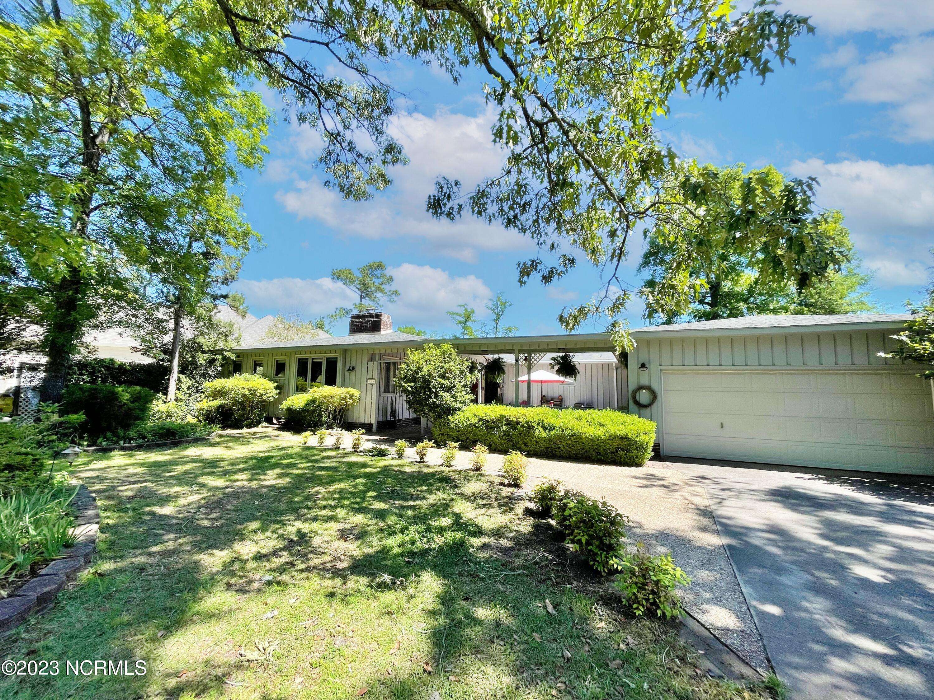 Trent Woods, NC 28562,608 W Wilson Creek DR