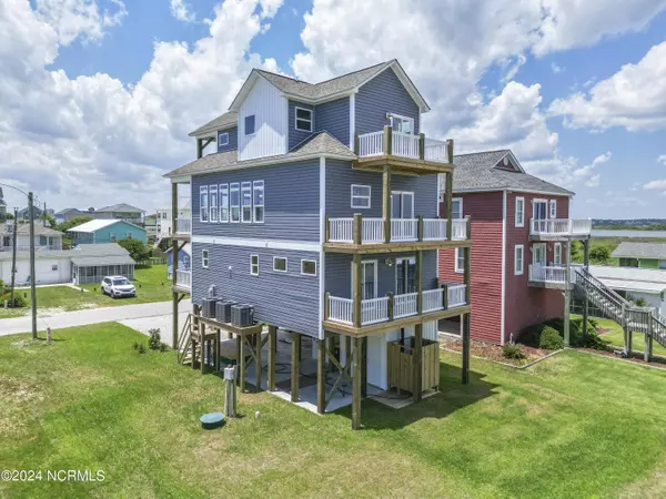 North Topsail Beach, NC 28460,8102 6th Avenue