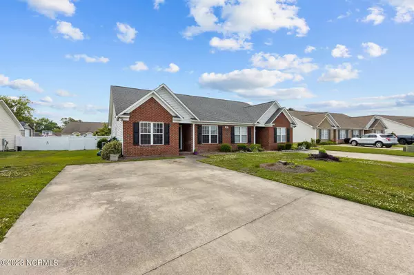 Winterville, NC 28590,315 Jeremy Lane #A