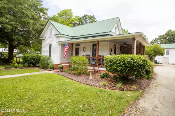 Trenton, NC 28585,313 W Jones ST