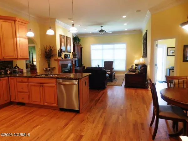 Sunset Beach, NC 28468,327 Crooked Gulley Circle