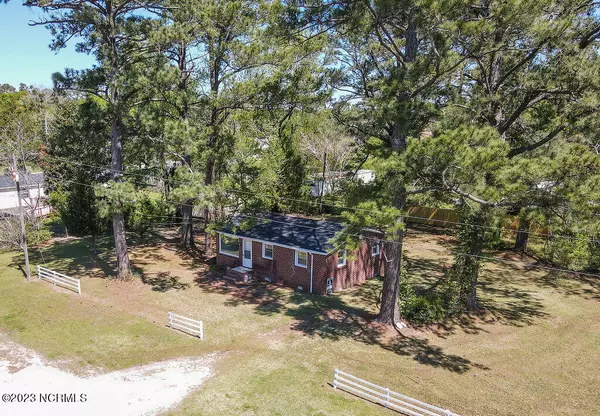 230 Old 30 Road, Jacksonville, NC 28546