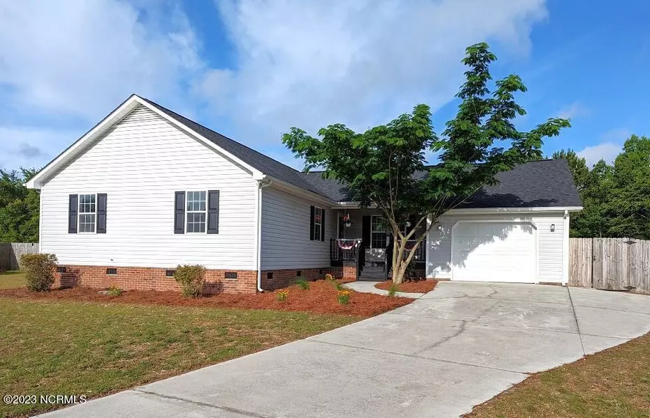 235 E East Ridge Court, Jacksonville, NC 28540