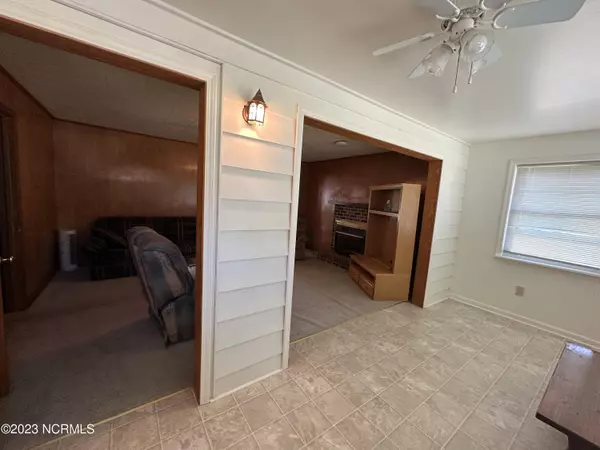 Candor, NC 27229,110 N Sutton PL