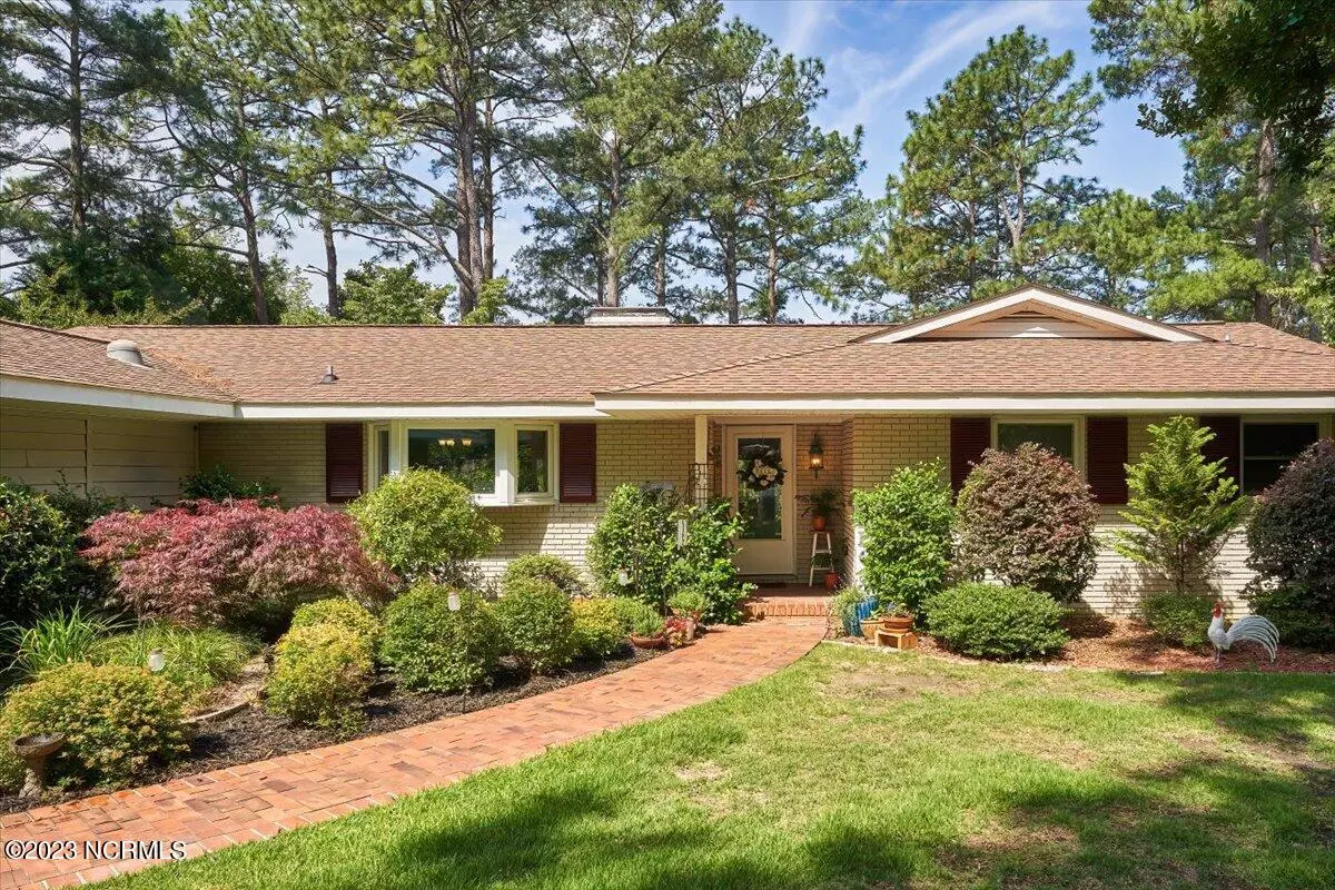 Whispering Pines, NC 28327,72 Pine Ridge Drive