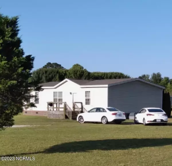 554 Emmett LN,  Maysville,  NC 28555