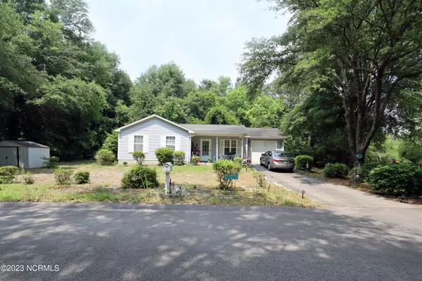 Aberdeen, NC 28315,104 Cedar ST