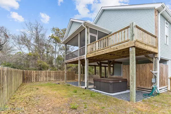 Oak Island, NC 28465,133 NE 5th Street