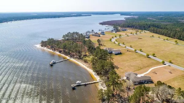 101 Bare Foot Court, Havelock, NC 28532