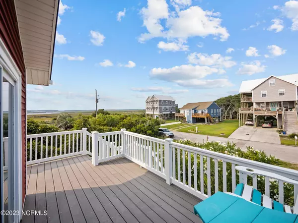 North Topsail Beach, NC 28460,219 Coastal Drive