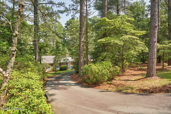 Southern Pines, NC 28387,820 Barber Road