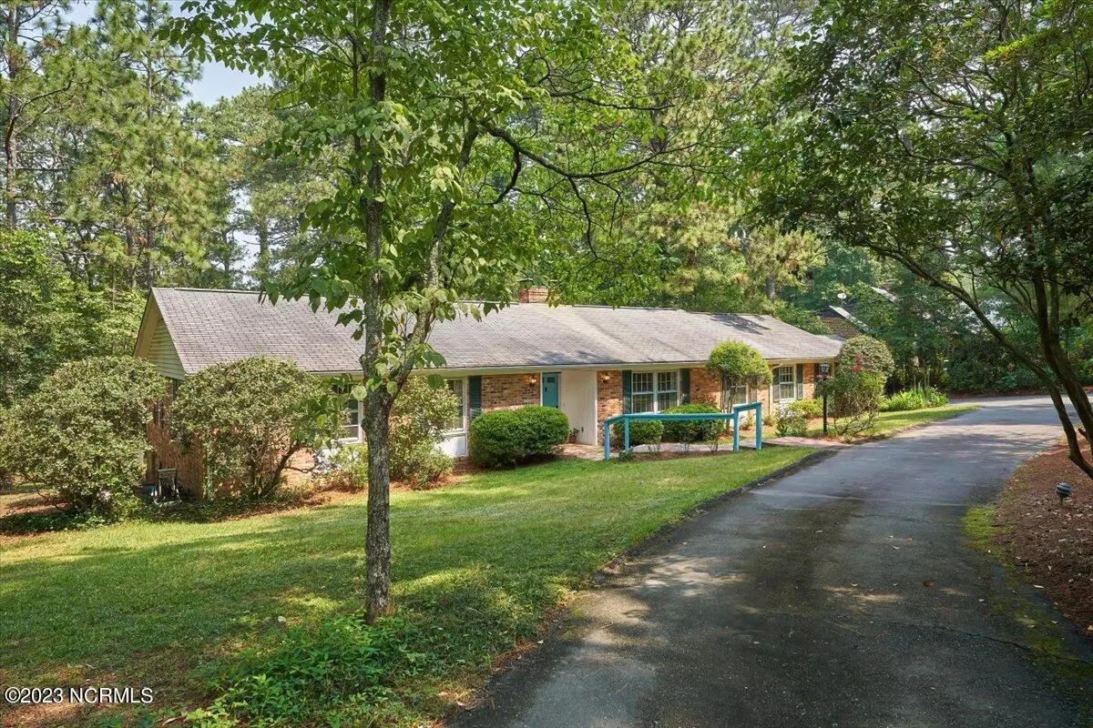 Southern Pines, NC 28387,820 Barber Road