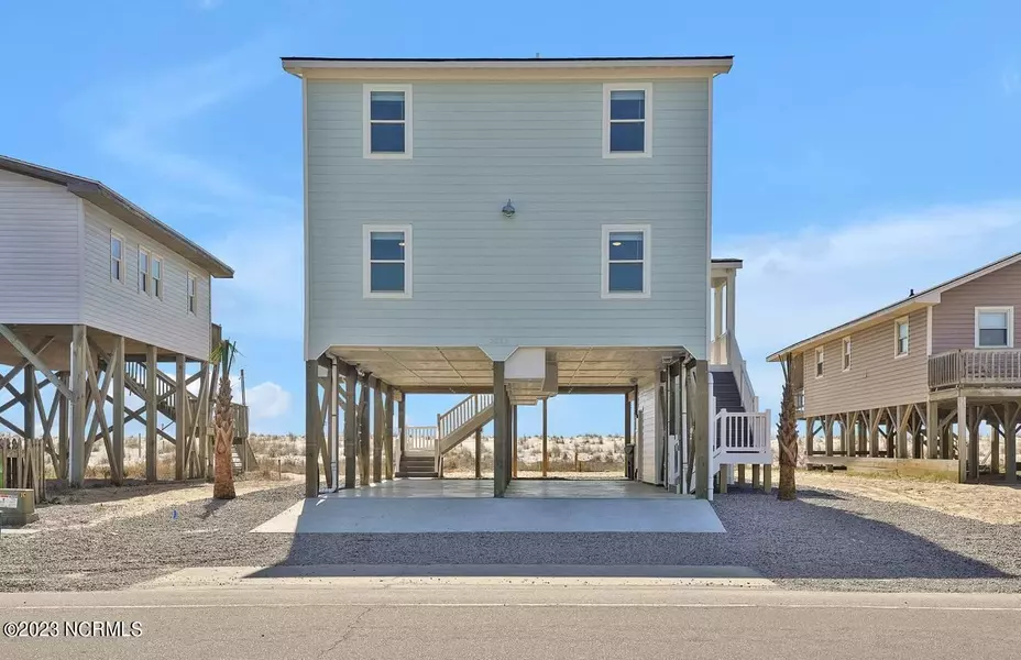 3527 E Beach DR, Oak Island, NC 28465